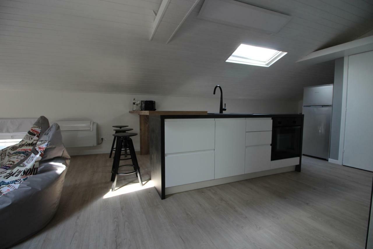 Ferienwohnung La Mansarda Di Juliette Desenzano del Garda Exterior foto